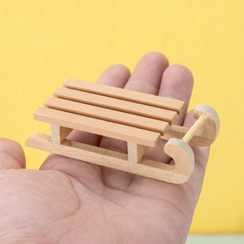 1:12 Mini medinių rogių dovanų dėžutės modelis 