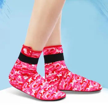 1 Pora 3mm nardymo kojinės Sutirštintos neslystančios paplūdimio neopreno kojinės Plaukimo kojinės, skirtos palaikyti šilumą Užkirsti kelią šalto kritimo gabenimui