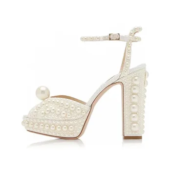 2023 Perlų platformos sandalai Moterys Open Toe Rhinestone Diamond Square Aukštakulniai Batai Moteris Seksualūs vestuviniai batai