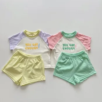 2023 Summer New Baby Fashion Letter Print Drabužių komplektas trumpomis rankovėmis Medvilniniai vaikiški laisvalaikio marškinėliai + šortai 2vnt kostiumas Kūdikių komplektas