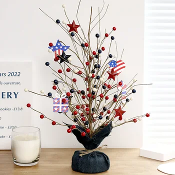 Amerikos nepriklausomybės dienos teminis dirbtinis medžio dekoras - patriotinis namų ir biuro ornamentas - tobula liepos 4-osios dovana