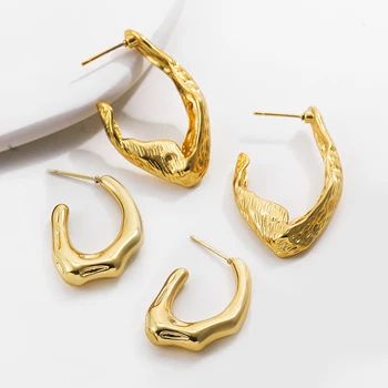 Netaisyklingos geometrinės tekstūros lankelio auskarai moterims Vintažiniai aukso spalvos metalo V formos pareiškimas Auskarai Papuošalai Nauja tendencija
