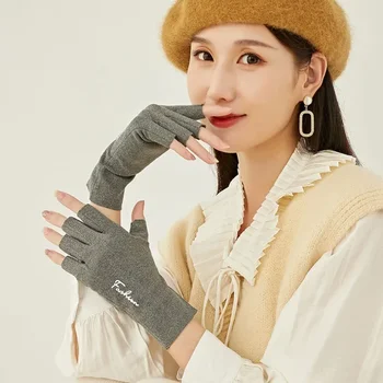 Pusės pirštinės Moterų lauko šiltas plonas darbas Rašymas Miss Finger Touch Screen Interlocking Winter Velvet Gloves