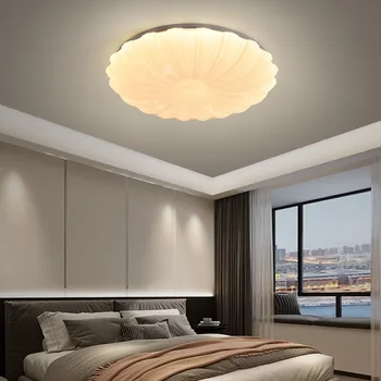 Shell lubų šviestuvas yra paprastas, modernus, kūrybingas, meniškas ir stilingas. Nauja apvali miegamojo šviesa