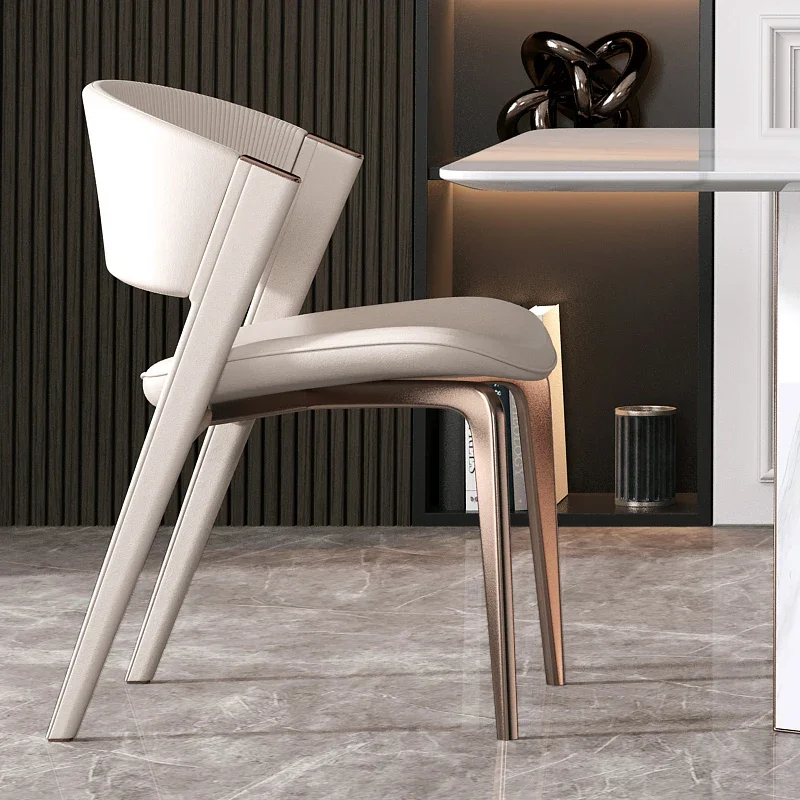 Nordic Light prabangi valgomojo kėdė namų ūkis modernus paprastas restoranas net raudona kėdė labai paprasta odinė kėdė atlošas šešios kėdės