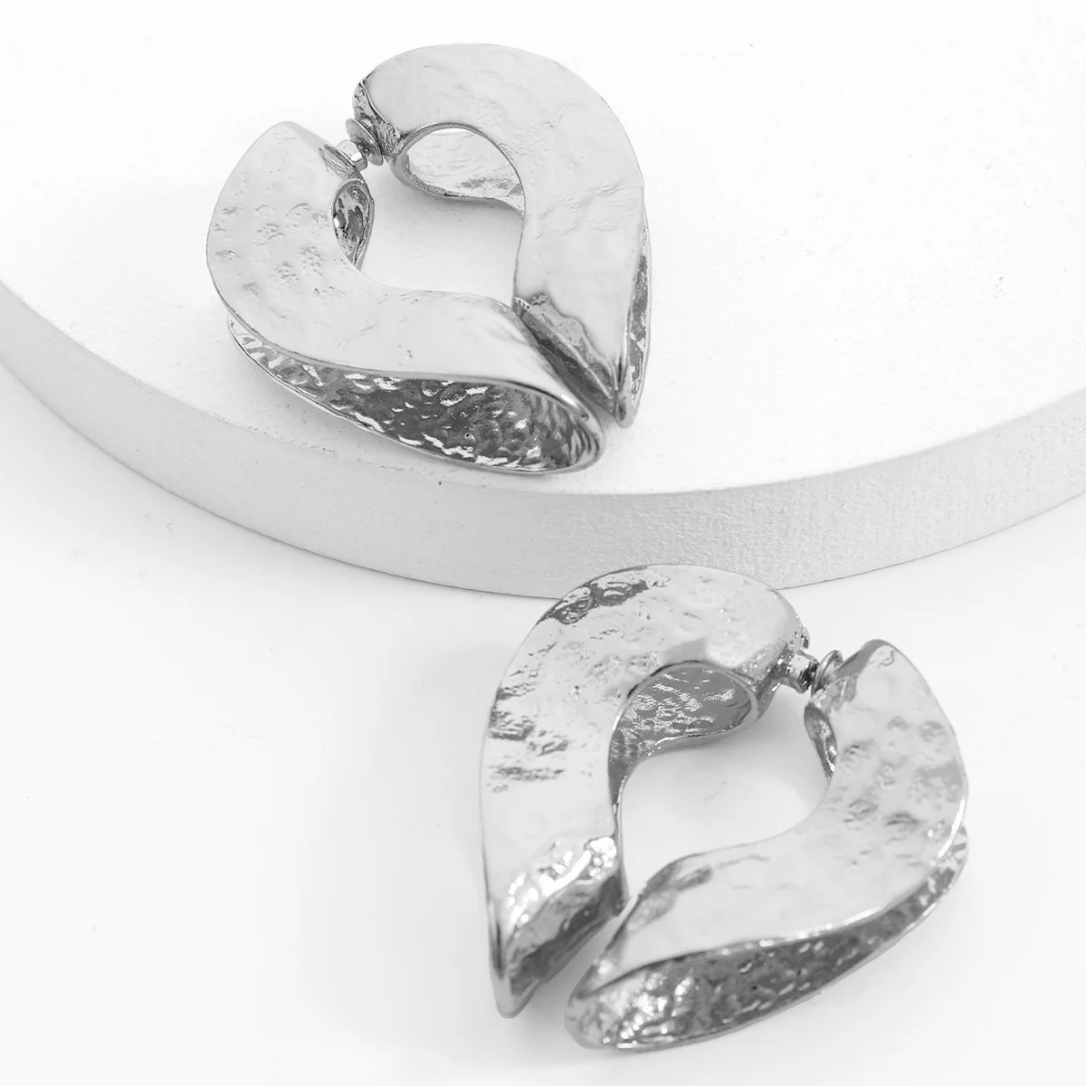 Dvacaman tekstūruoti metaliniai auskarai moterims Aukso spalva Geometrinė širdies formos Motinos dienos auskarai Papuošalai
