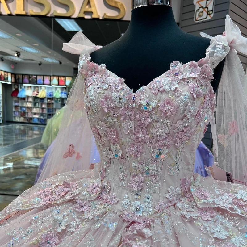 Pink Sweet 16 Quinceanera suknelė su apsiaustu 2024 m. aplikacijos nuo pečių nėriniai su nugaros lanku Princesės vakarėlio suknelė Vestidos de 15 Años