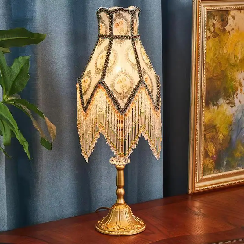 europietiško stiliaus idiliškas ir retro kūrybinis puokštės darbalaukio papildinys Amerikos dovana Šiltas princesės kambarys miegamojo naktinė lempa