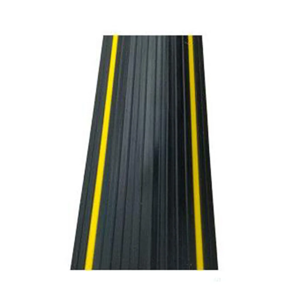 prezervatyvai grindų kabelio apsaugos dangtelis Sporto salė Pagrindinis plastikas Liejimas minkštas PVC geltonai juodas 1 metras 11/14 mm Praktiškas