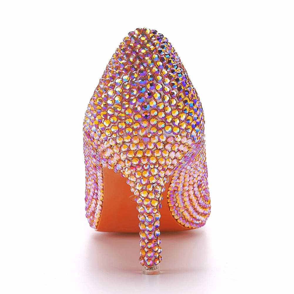 Crystal Queen Moterų vestuviniai bateliai Nuotakos 7CM Aukštakulniai Ponios Šampano auksas Smailus kojų pirštų vakarėlis Stiletto suknelės pompos