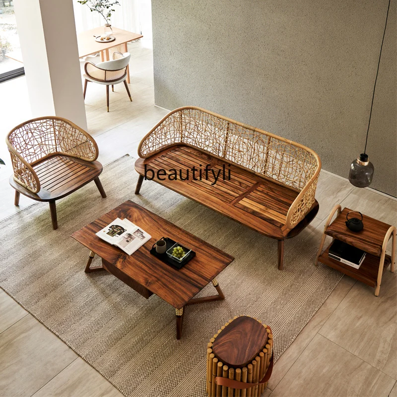 Kūrybinė svetainė Riešutmedžio sofos derinys Buitinis rotango modernus minimalistinis medžio masyvo atlošas Atlošiami baldai
