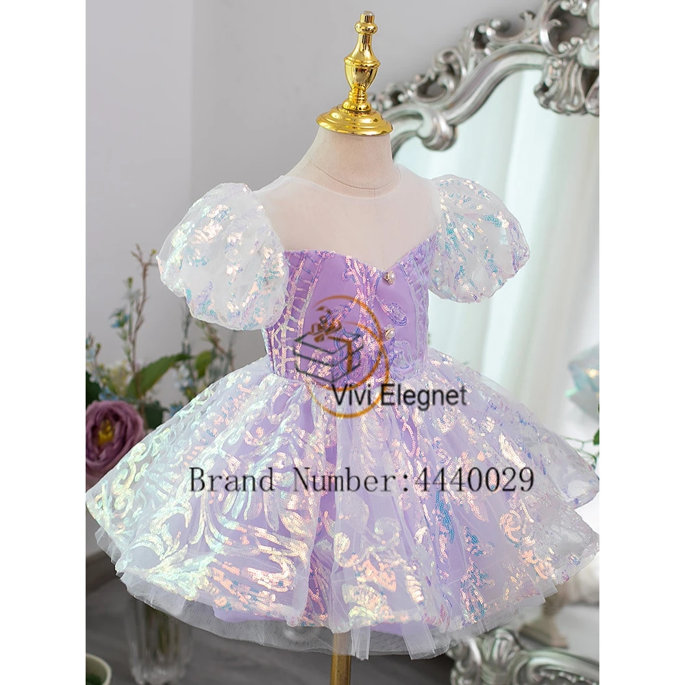 Violetinė A linija Gėlių mergaičių suknelės su karoliukais 2023 Vasaros kelio ilgio pūstomis rankovėmis chalatas Gėlių merginos فلور فتاة اللباس Nauja