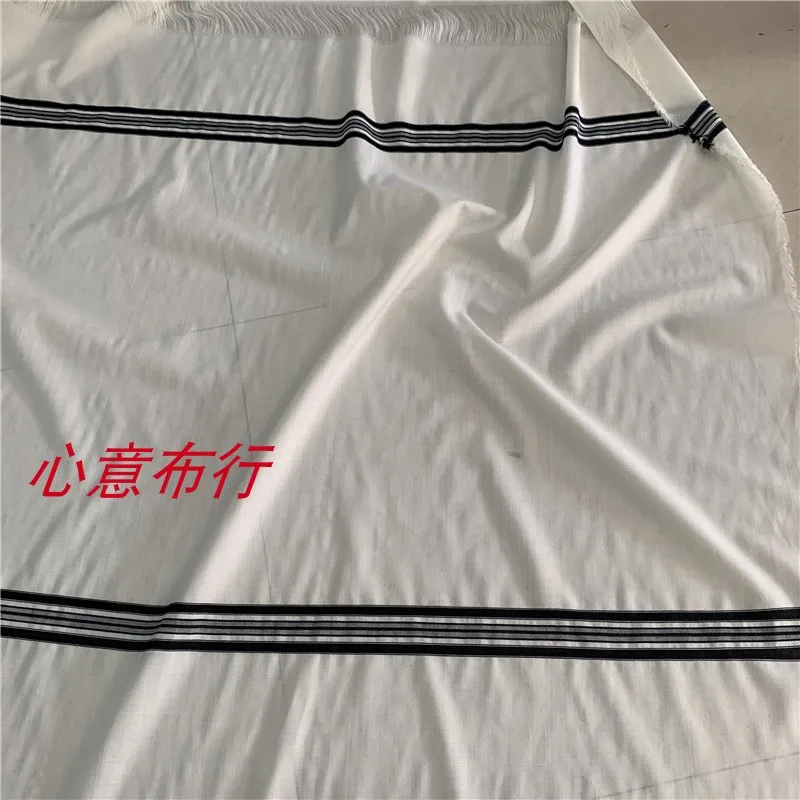 Featured Milky White Black Stripe Mao Su pozicionavimas Plonas vilnonis pavasario ir rudens sijonas Šalikas Siuvimo dizainerio audinys