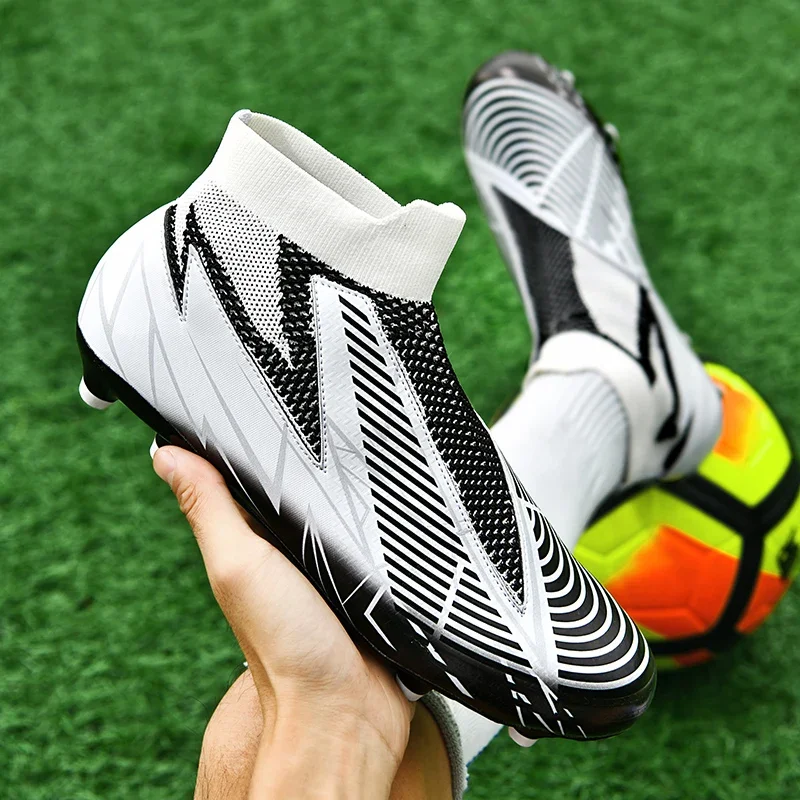 Nauja tendencija Vyriški futbolo batai Ilgi smaigalio futbolo kojinių batai Unisex neslystantys Naujausi futbolo cleats porų dizainerio gimnastikos bateliai