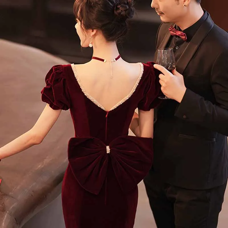 Nuotakos vakarinė vakarėlio suknelė Žuvies uodega Burgundijos skrudinti drabužiai Slim Fit stilius 2023 m. Rudens žiema Naujas Prom Long Velvet Cheongsam