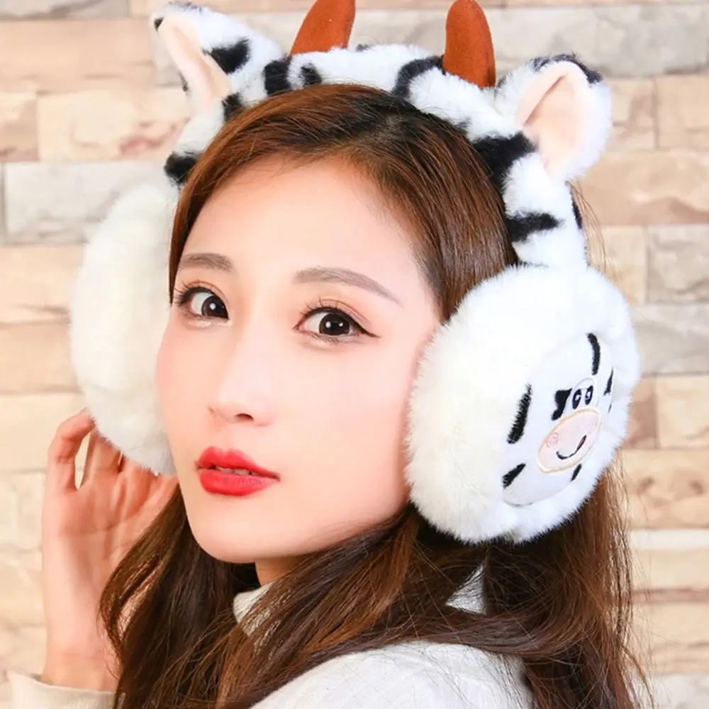 Šiltas minkštas triušio ausies taškelis Pliušinis karvės ausies dangtelis Mergaitės ausinės Animacinis filmas Ausinės Gyvūnų ausinės
