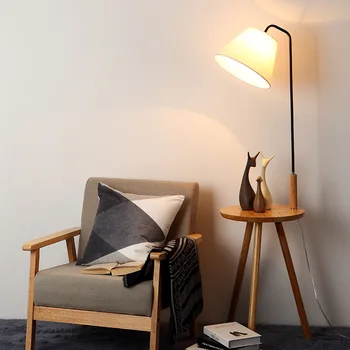 šiaurietiška medinė grindų lempa moderni paprasta kūrybinė svetainė LED lempa studija arbatos stalas geležinė grindų lempa